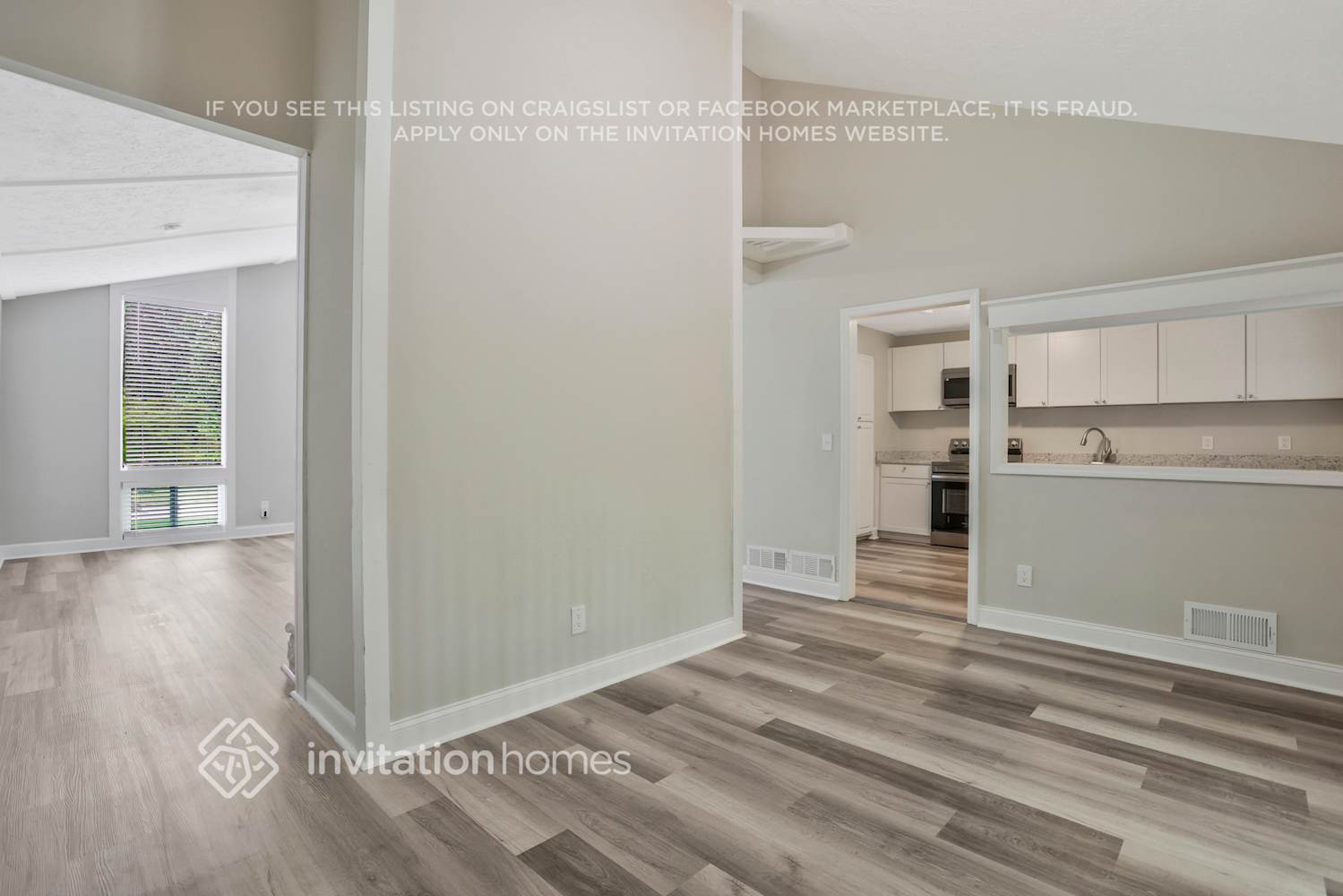 Building Photo - 242 Rustic Ridge Dr NE