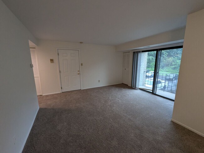 Building Photo - 8030 Ditman St