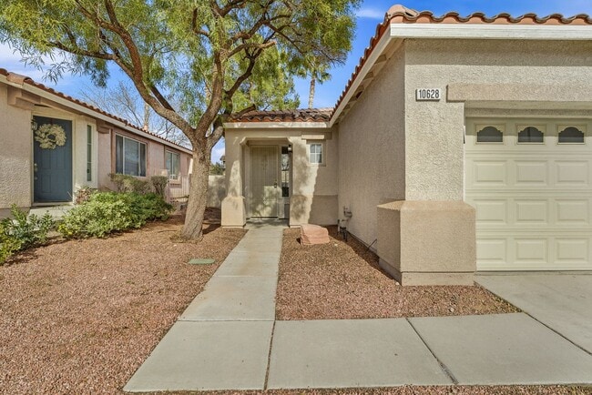 Building Photo - SUMMERLIN NORTH!!! SINGLE STORY!!! LARGE YARD!!! RECENTLY RENOVATED!!! NEW CARPET!!! NEAR DOWNTOW...