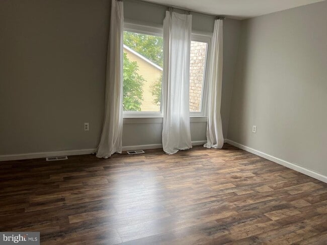 Building Photo - 8452 Sandstone Way