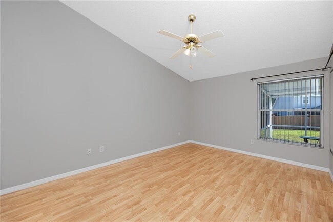 Building Photo - 2411 Bentley Dr