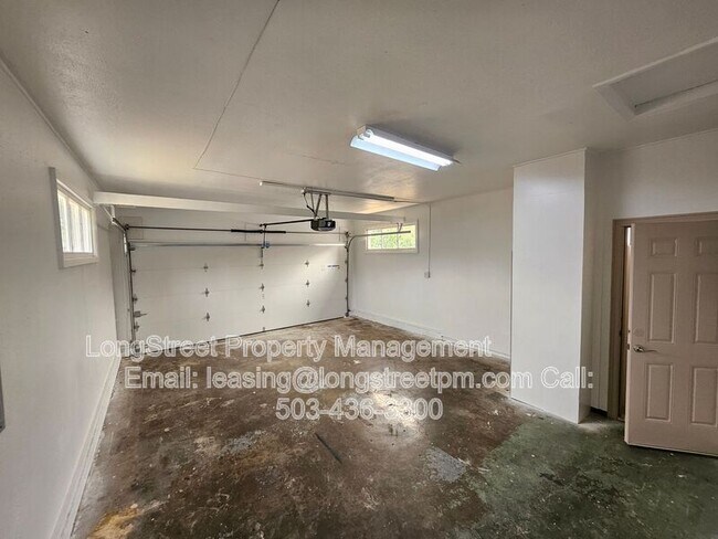 Building Photo - 8010 NE Prescott St