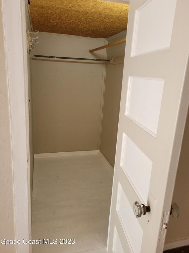 Building Photo - 874 Spiller St