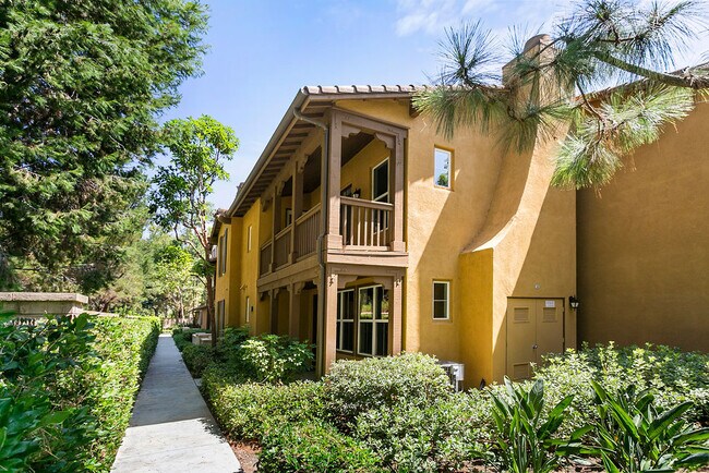 Building Photo - 37 Stepping Stone