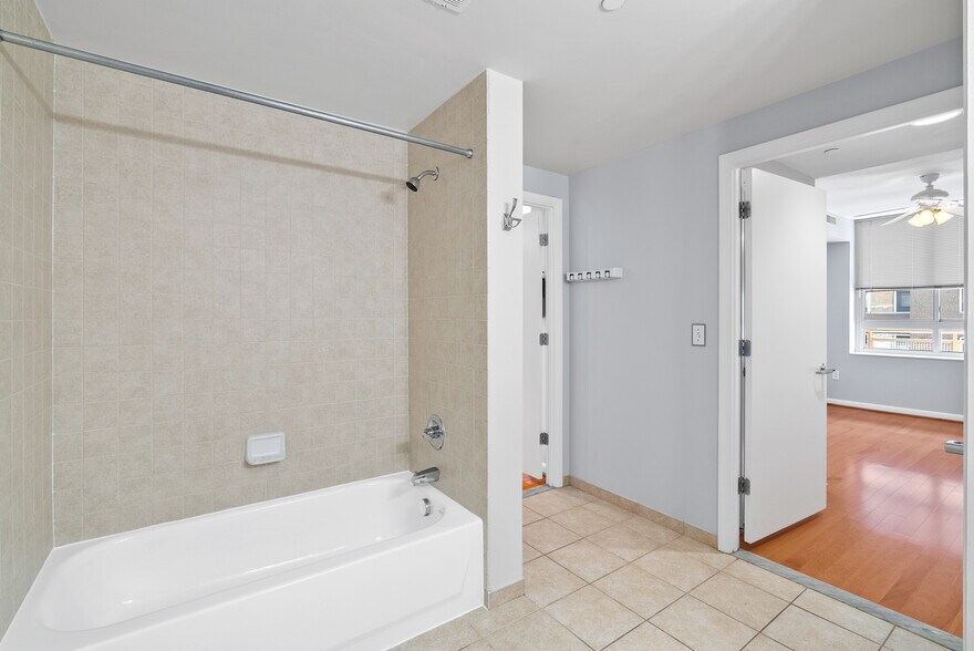 Building Photo - 350 G St SW