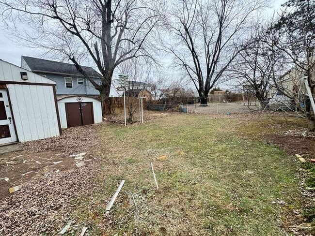 Building Photo - 316 Holy Cross Rd