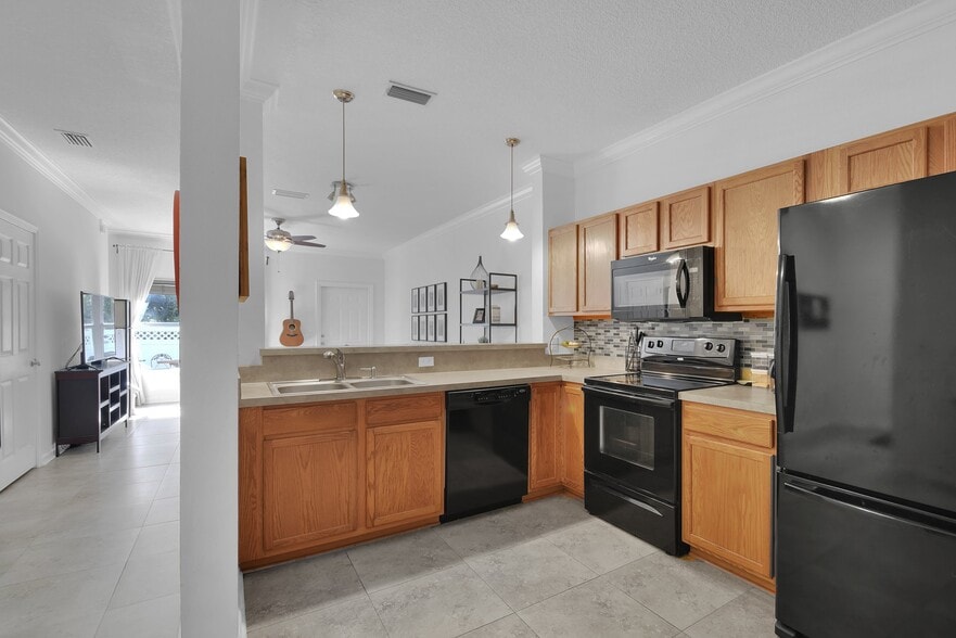 Building Photo - 377 Southern Branch Ln