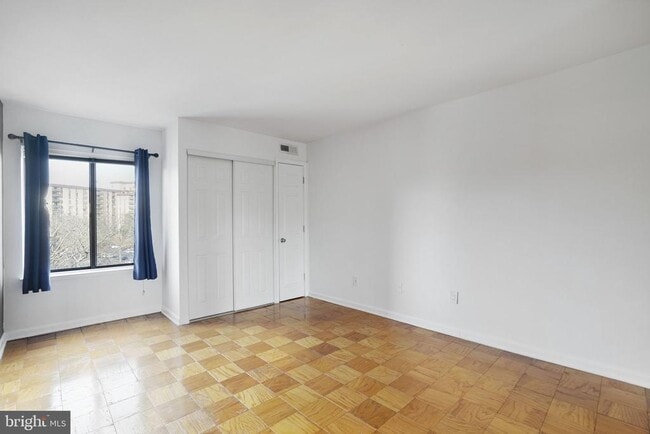 Building Photo - 3101 S Manchester St