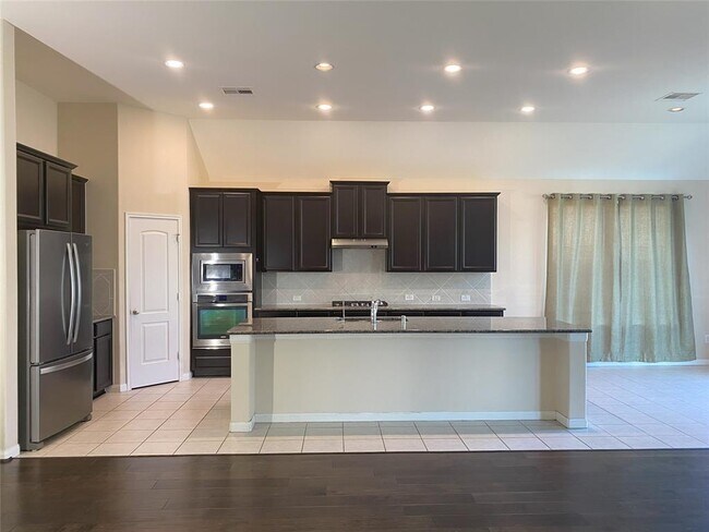 Building Photo - 4619 Tamara Heights Ln
