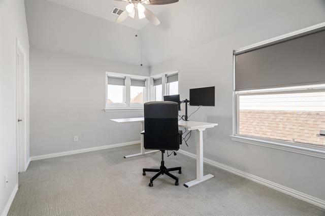 Building Photo - 12591 Royal Oaks Ln