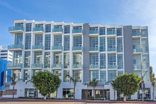 Building Photo - The Lofts on La Brea