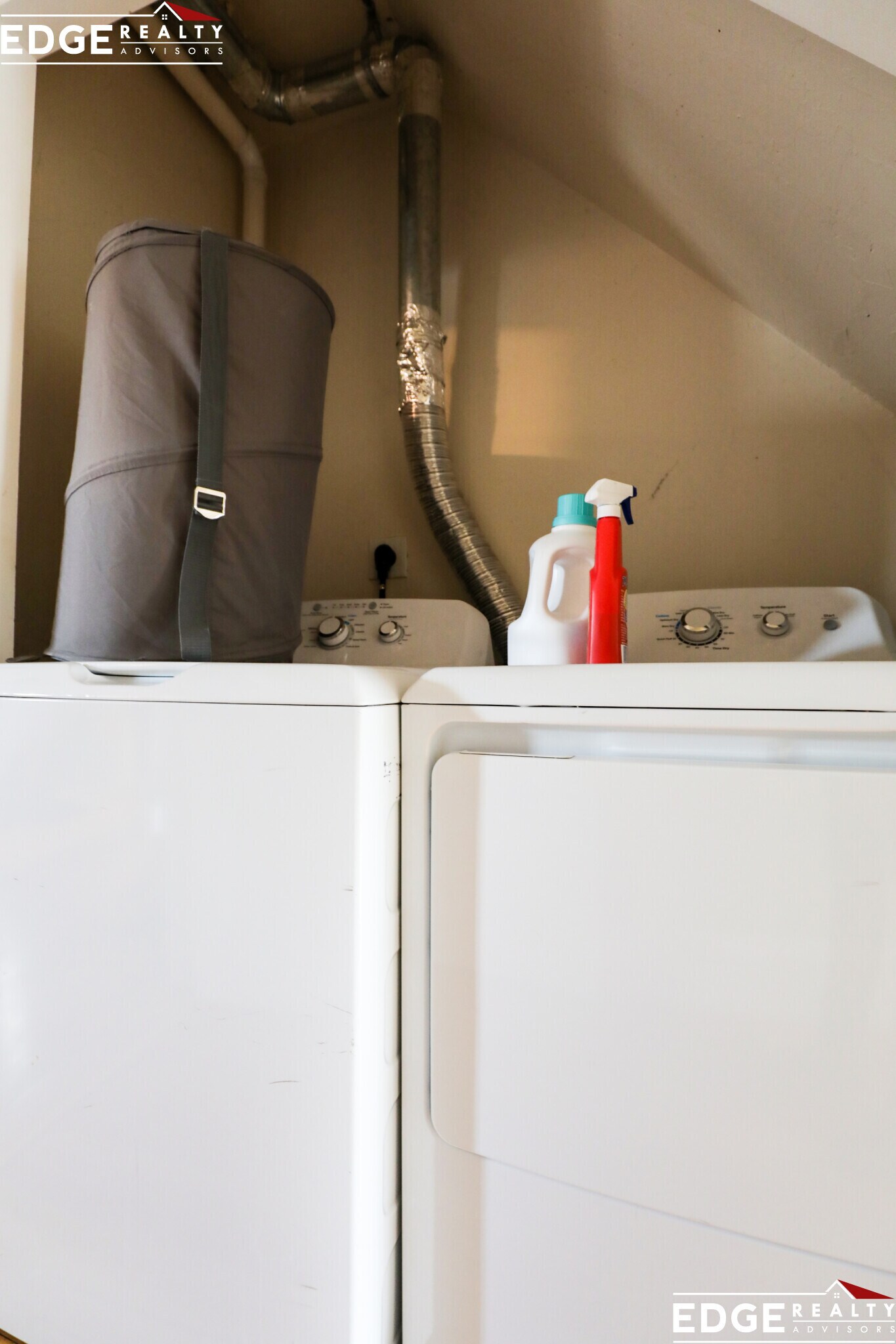 Building Photo - 72 Orange St