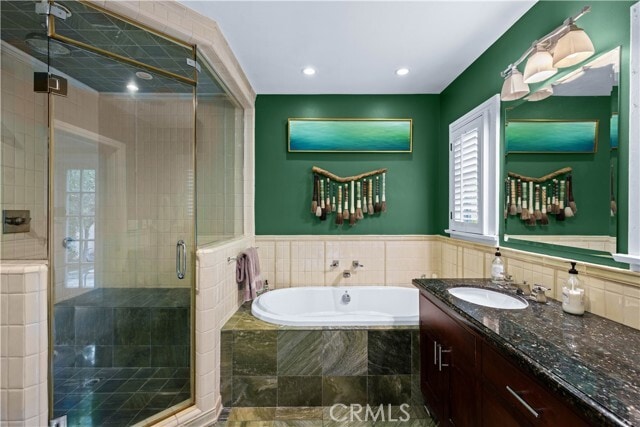 Building Photo - 1630 Warnall Ave