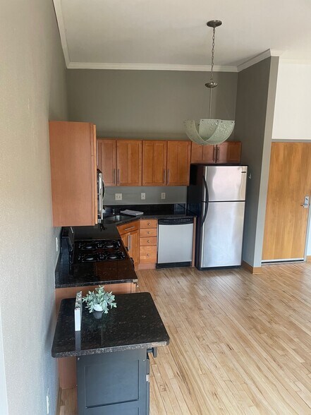 Building Photo - 1017 S 2nd St