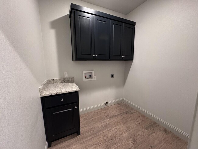 Building Photo - 2726 138th St