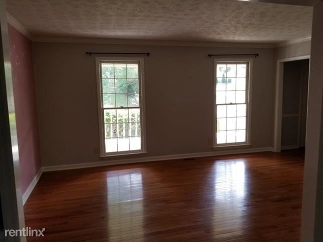 Building Photo - 4 br, 2 bath House - 661 i Deer Oaks Drive