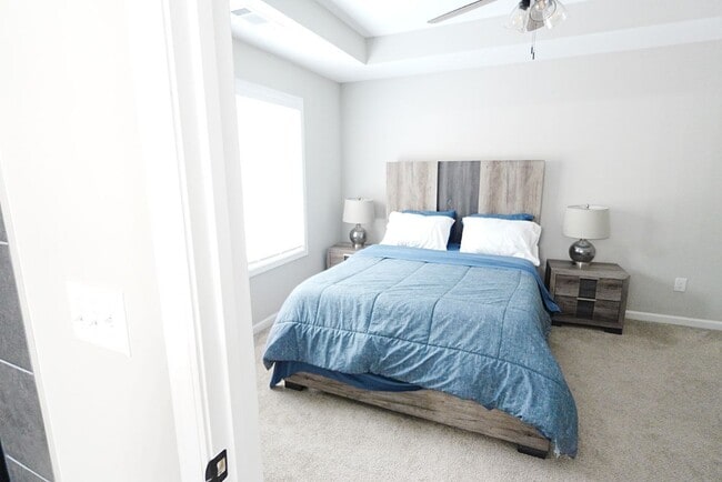 Building Photo - 210 Brittany Pointe Ln