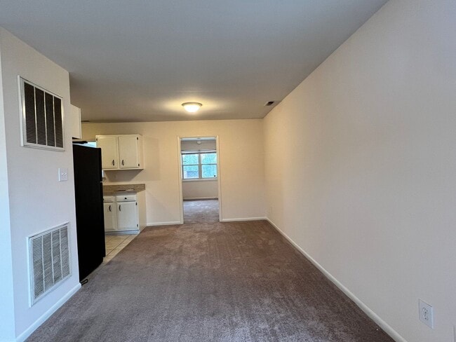 Building Photo - 2204 Merle St