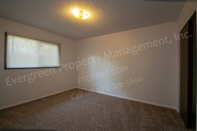 Building Photo - 3 Bedroom, 2 Bath Home in Fort Collins!