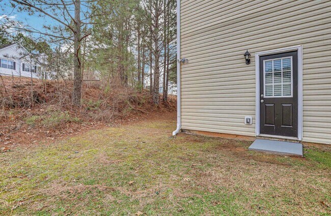 Building Photo - 4099 Robin Cir