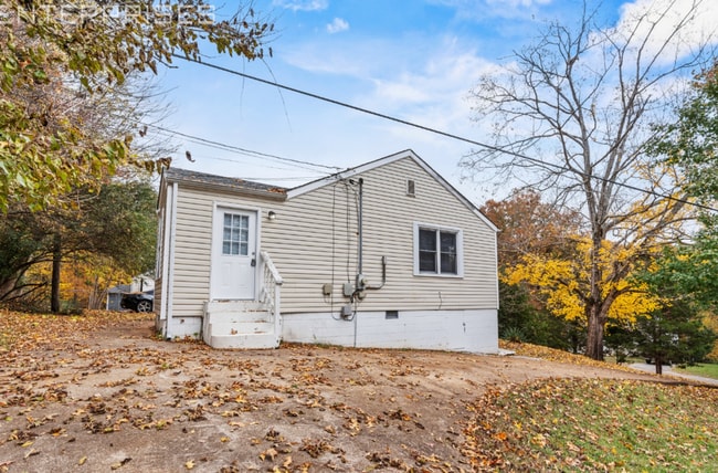 Building Photo - Charming 2-Bedroom Home on Quiet Valley Vi...