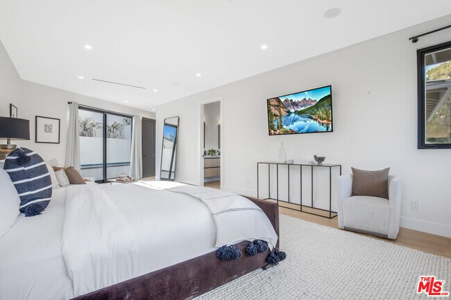 Building Photo - 3101 Belden Dr