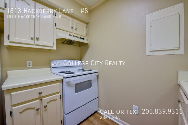 Building Photo - 1813 Hackberry Ln