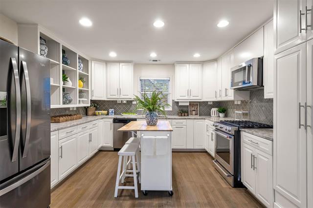 Building Photo - 6514 Kenwell St