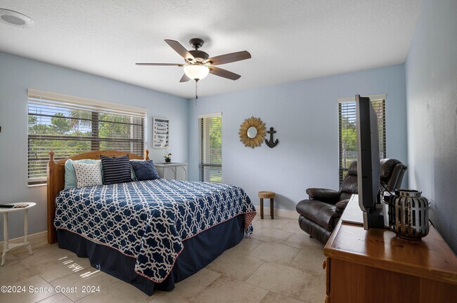 Building Photo - 3605 Valkaria Rd