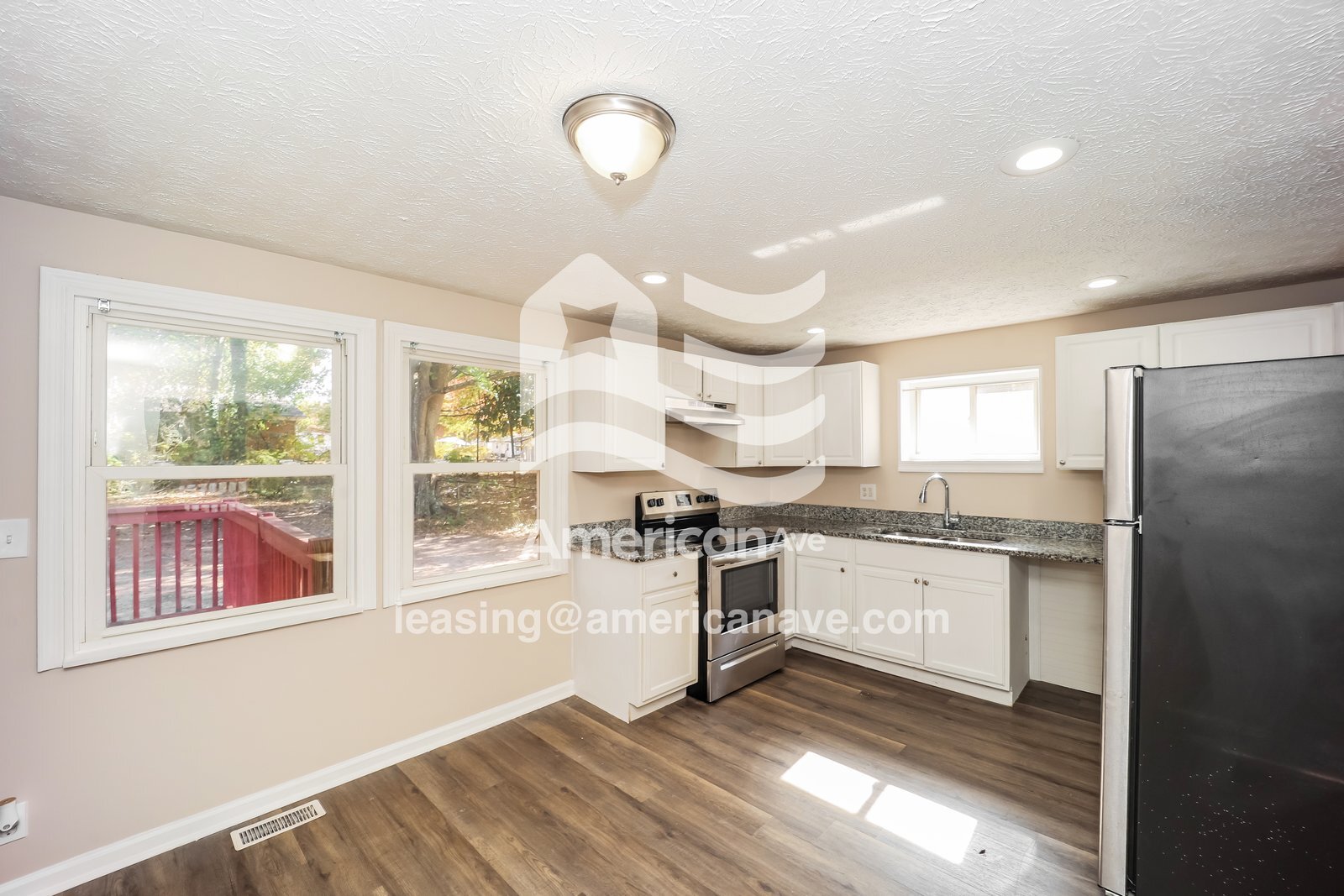 Building Photo - 225 Holly Smith Dr