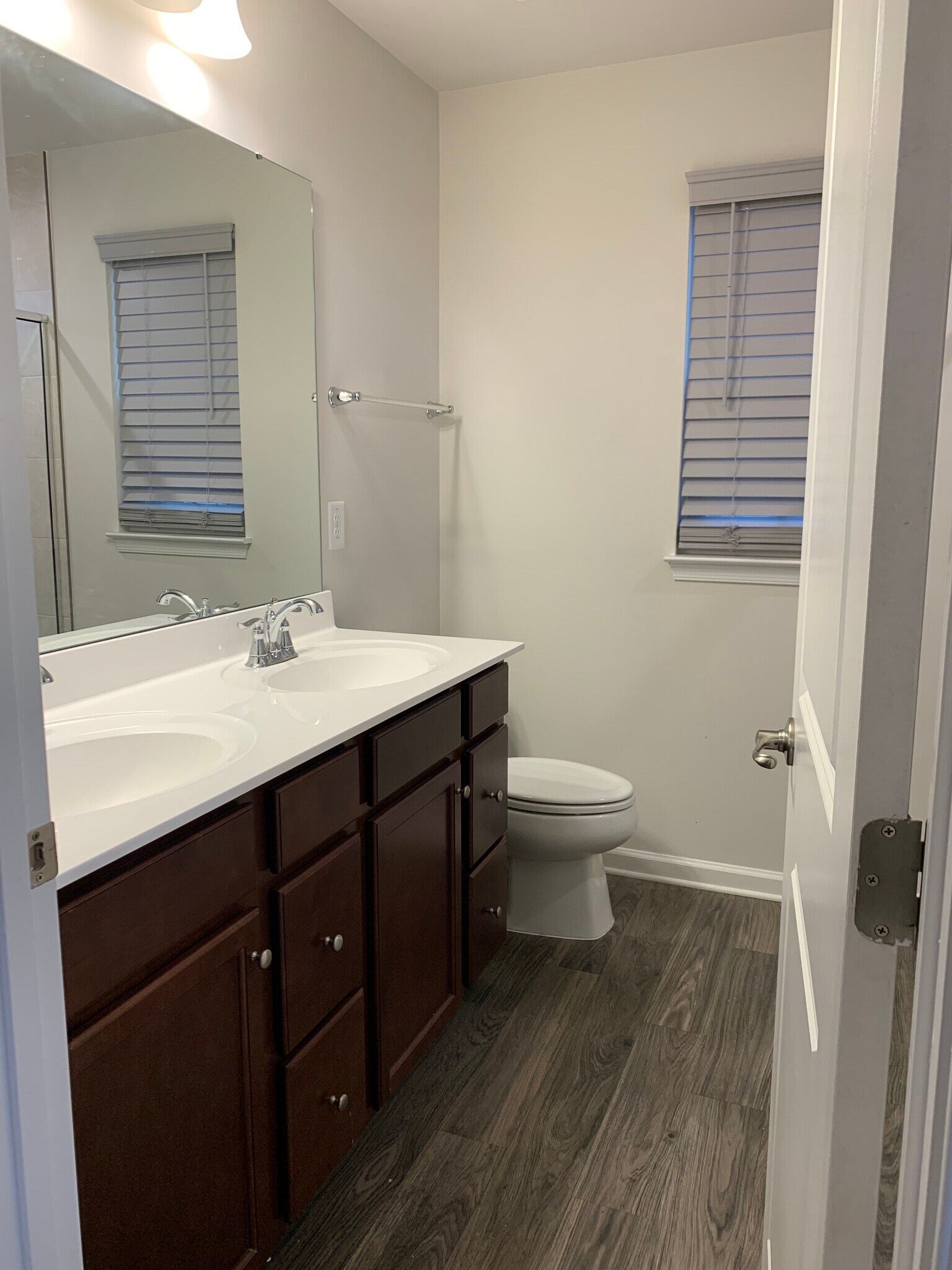 Building Photo - 392 Amber Acorn Ave