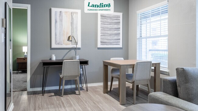 Building Photo - 515 E Palm Valley Blvd