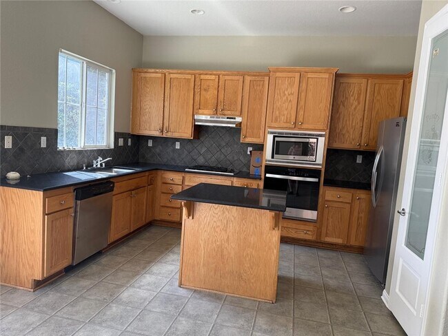 Building Photo - 1742 Edmon Way