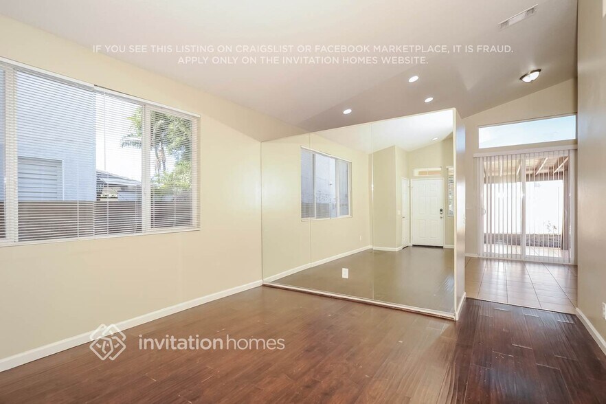 Building Photo - 12037 Reichling Ln