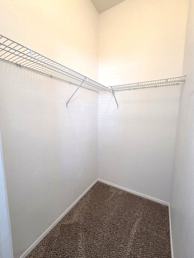 Building Photo - 3 Bedroom Single Story in Providence Gated Community