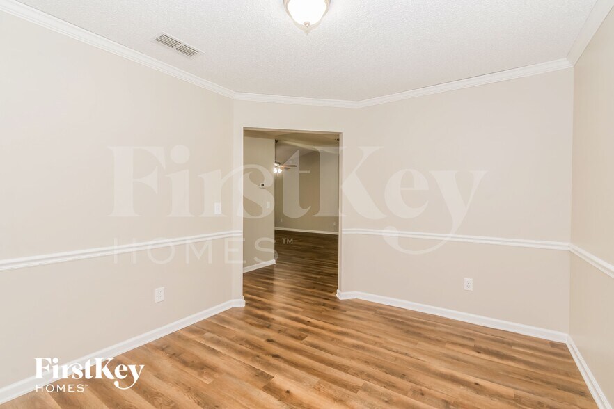 Building Photo - 1383 Mayberry Ln