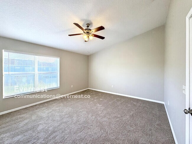 Building Photo - 1564 Deer Tree Ln