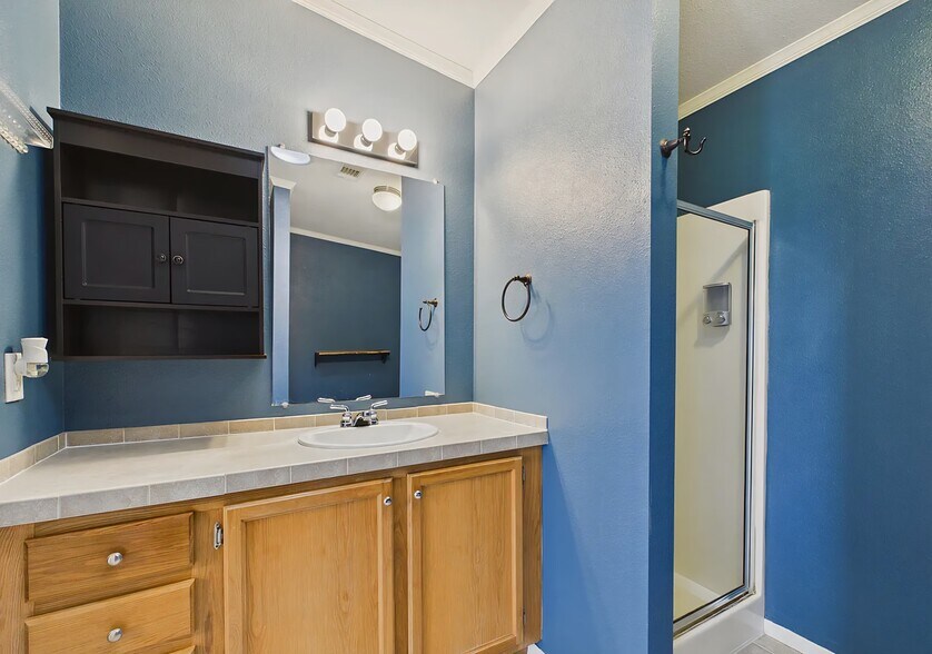 Building Photo - 111 Honeydew Ln