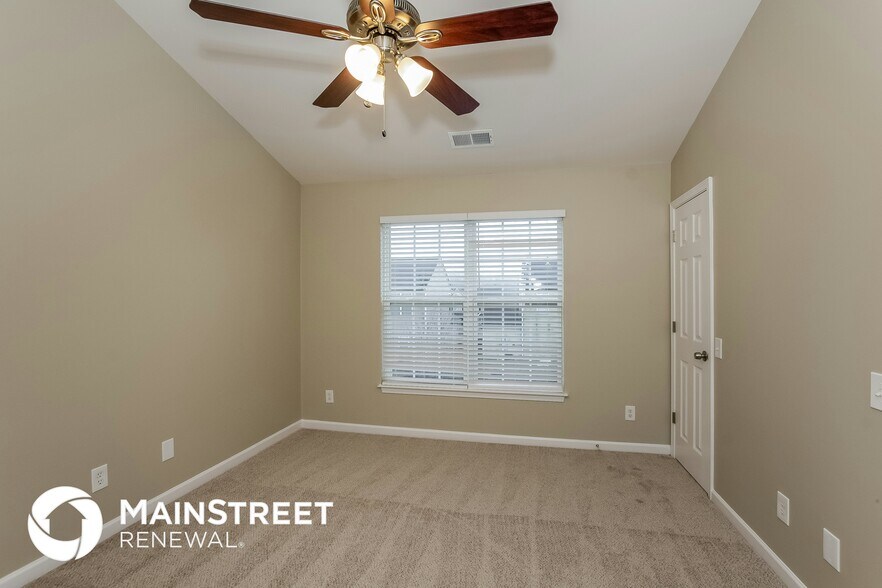 Building Photo - 5307 Peachwood Dr