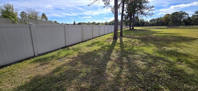 Building Photo - 12240 Conneticut Woods Ct