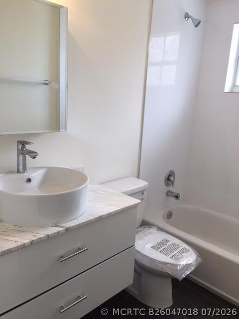 Building Photo - 1780 S Glades Dr