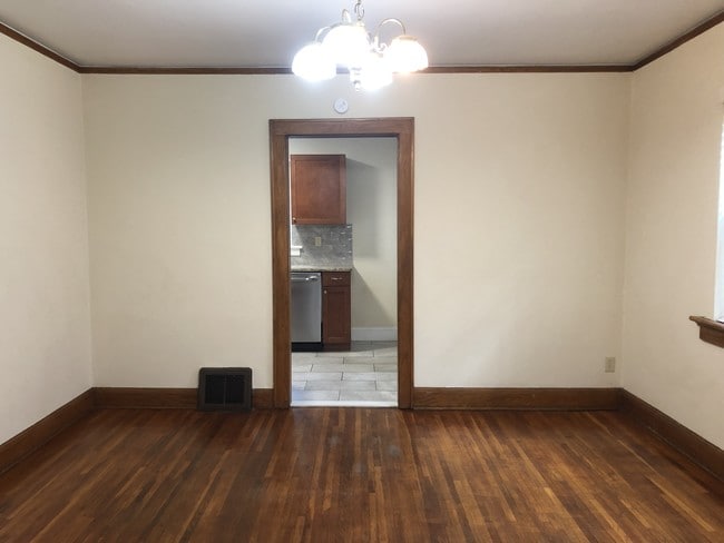 Dining Room - 1110 Hickory Rd