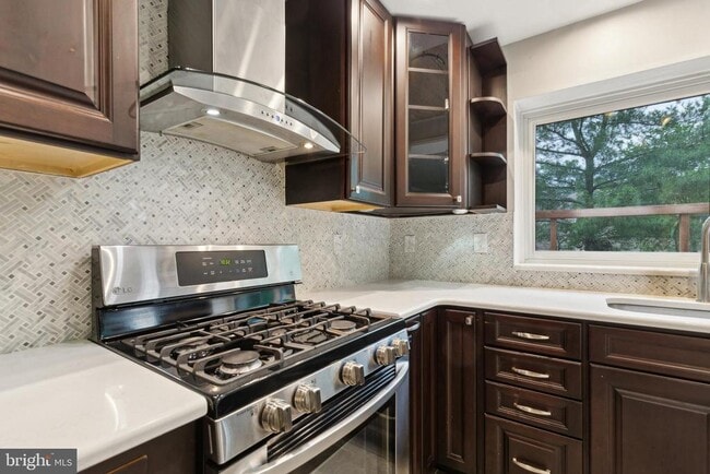 Building Photo - 2802 Noble Fir Ct