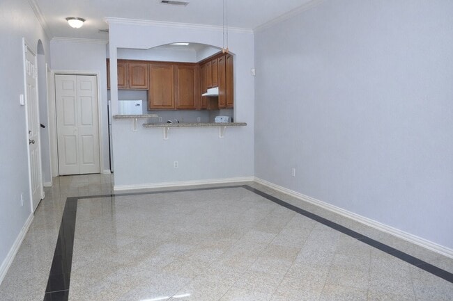 Building Photo - 9400 Bellaire Blvd