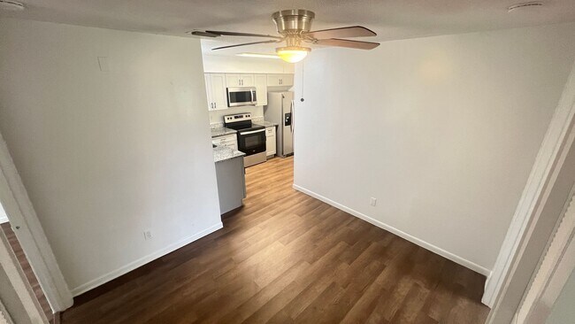 Building Photo - 2/2 Quiet and Cozy Palm Bay Unit AVAILABLE NOW! - $300 DISCOUNT AVAILABLE!