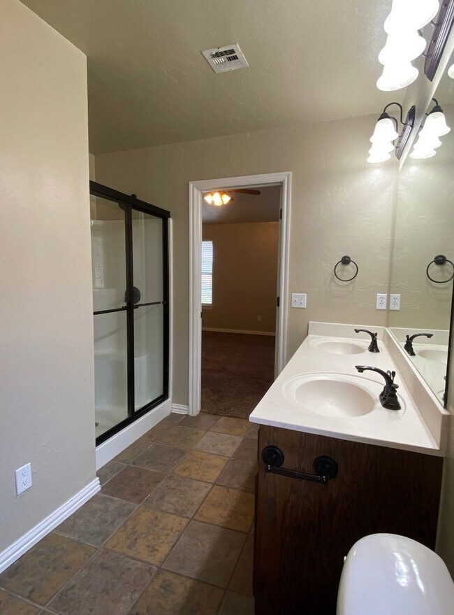 Building Photo - First Month Free!  Freshly Remodeled - New...
