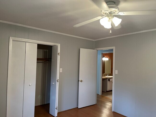 Building Photo - 154 Ward Curry Rd