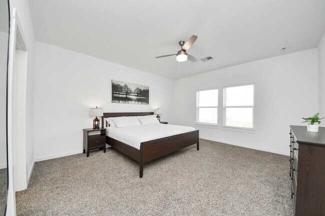 Building Photo - 31815 Kellan Grv Ct