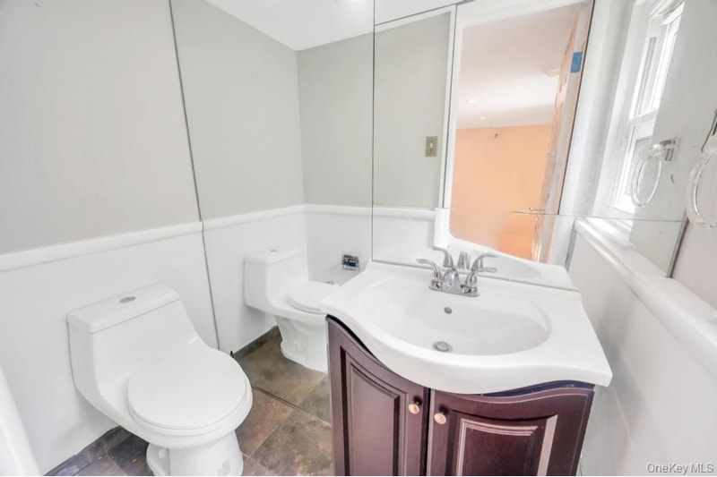 Building Photo - 51 Bellwood Dr