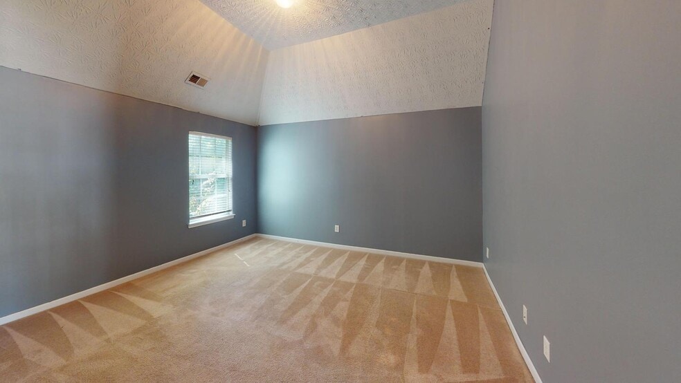 Building Photo - Spacious College Park Home | Modern comfort & great amenities